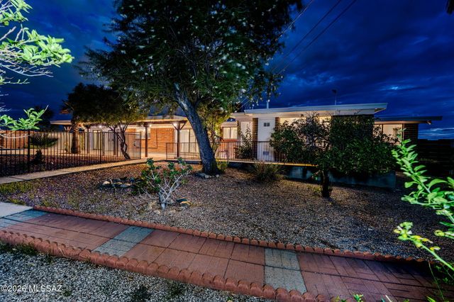 6337 N Pomona Road, Tucson, AZ 85704