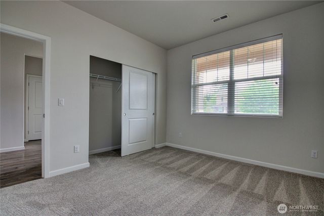 3224 Loch Ness Loop, Mount Vernon, WA 98273