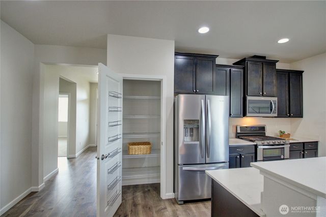 3224 Loch Ness Loop, Mount Vernon, WA 98273