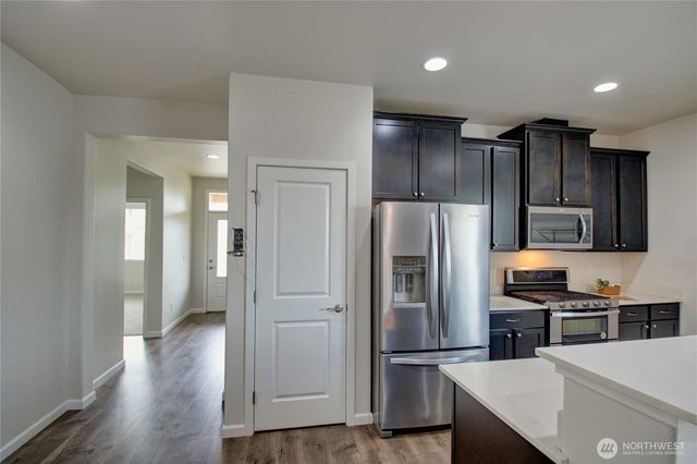 3224 Loch Ness Loop, Mount Vernon, WA 98273