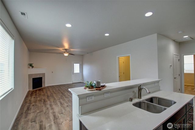 3224 Loch Ness Loop, Mount Vernon, WA 98273