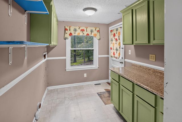 1008 Ontario Drive, West Columbia, SC 29169
