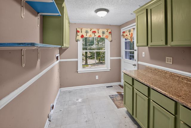 1008 Ontario Drive, West Columbia, SC 29169