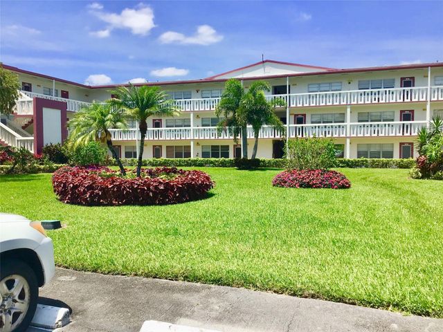 135 Fanshaw D 135, Boca Raton, FL 33434