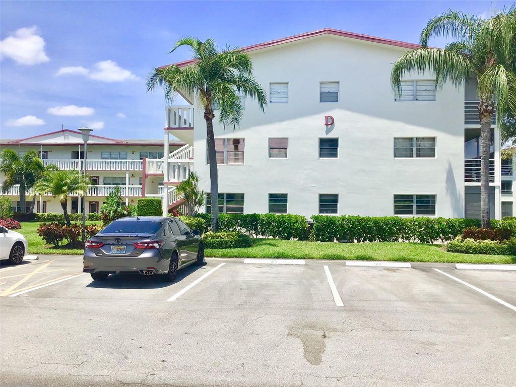 135 Fanshaw D 135, Boca Raton, FL 33434