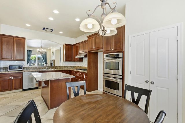 11850 Larisa Way, Rancho Cordova, CA 95742