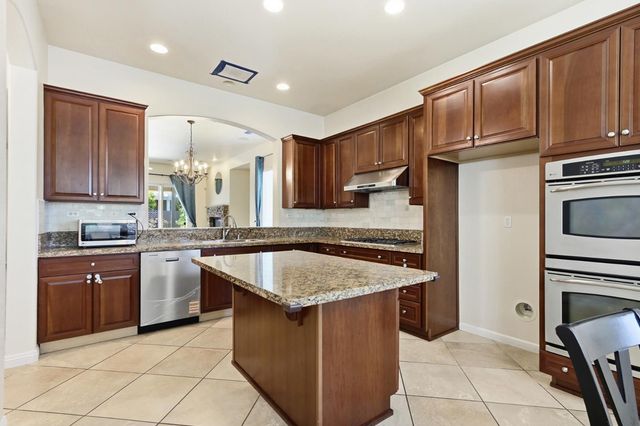 11850 Larisa Way, Rancho Cordova, CA 95742