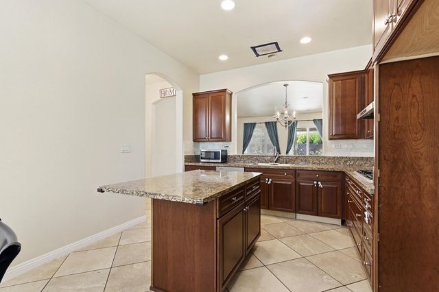 11850 Larisa Way, Rancho Cordova, CA 95742