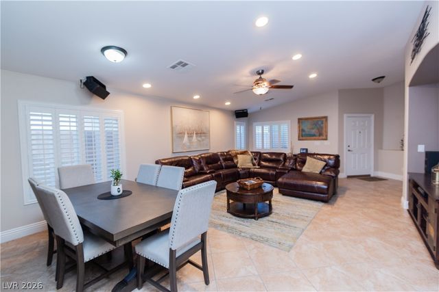 8391 Hollywood Hills Avenue, Las Vegas, NV 89178