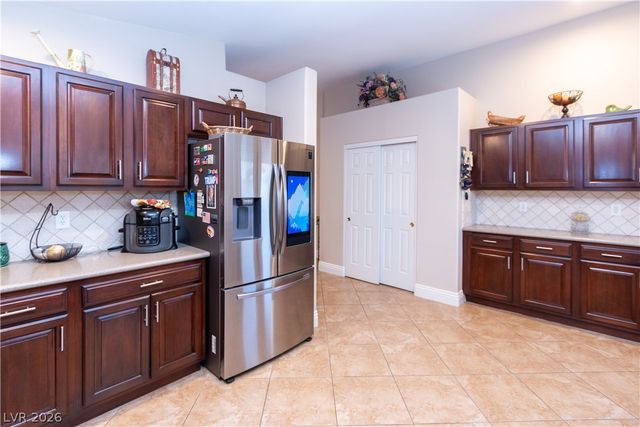 8391 Hollywood Hills Avenue, Las Vegas, NV 89178