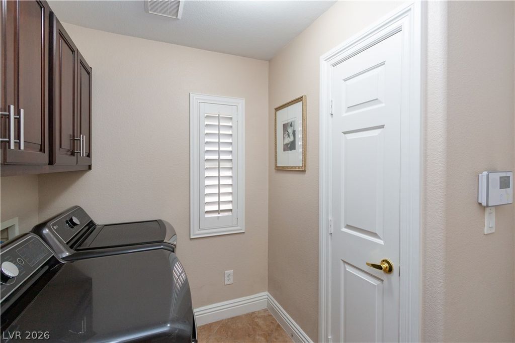 Image 27 of property listing at 8391 Hollywood Hills Avenue, Las Vegas, NV 89178