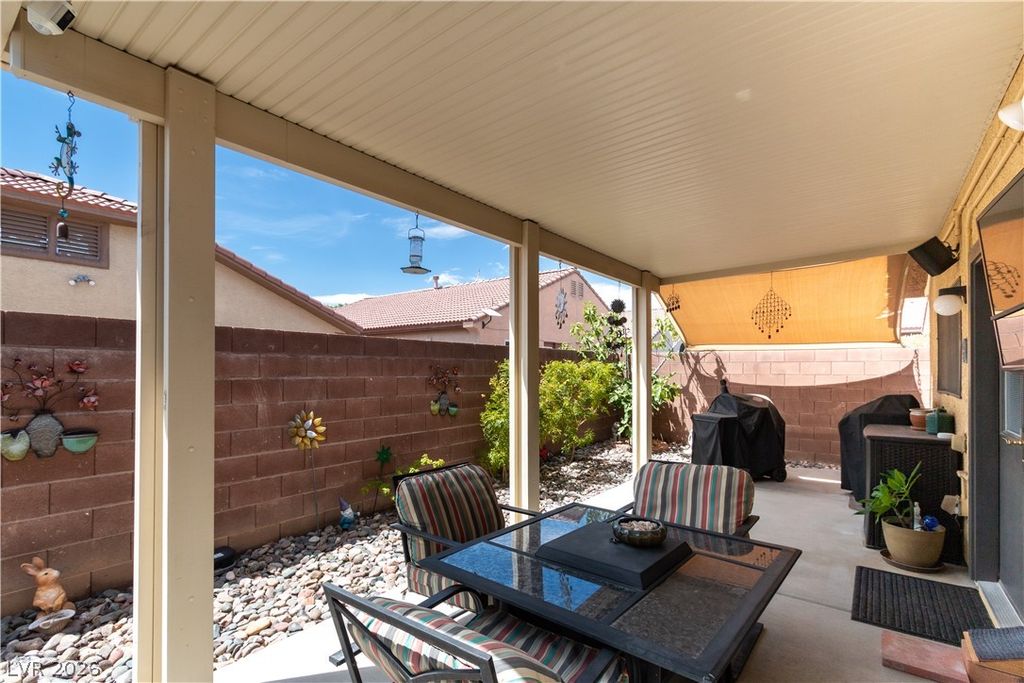 Image 32 of property listing at 8391 Hollywood Hills Avenue, Las Vegas, NV 89178