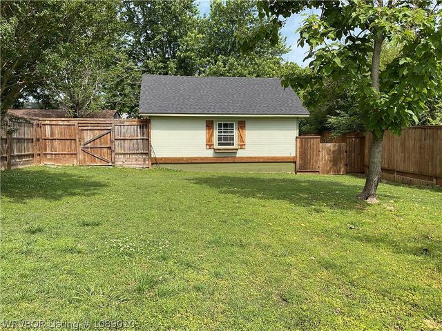 609 E Lincoln, Greenwood, AR 72936
