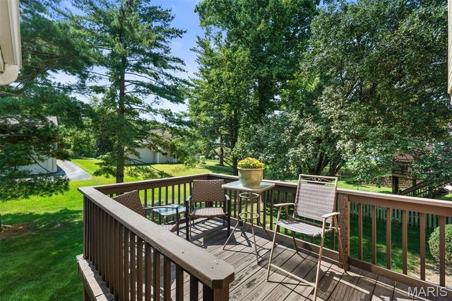 268 Kinderhook Drive, Chesterfield, MO 63017