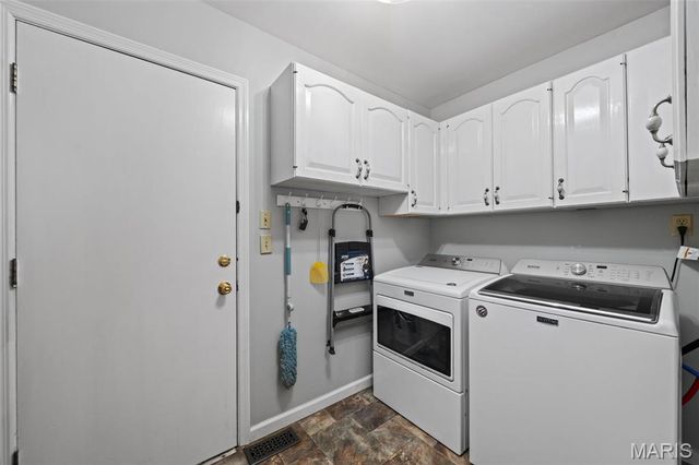 268 Kinderhook Drive, Chesterfield, MO 63017