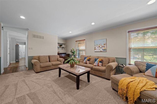 268 Kinderhook Drive, Chesterfield, MO 63017