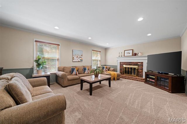 268 Kinderhook Drive, Chesterfield, MO 63017