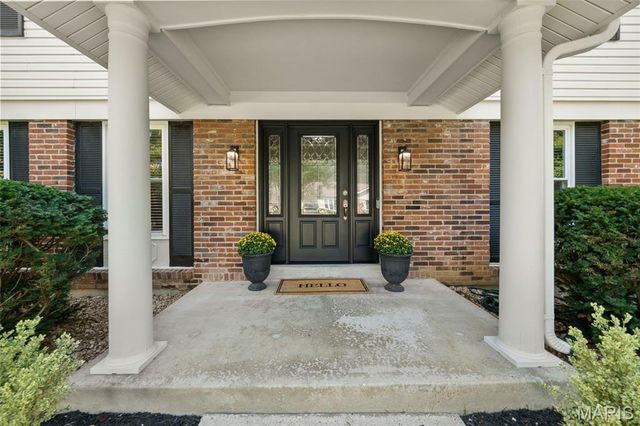 268 Kinderhook Drive, Chesterfield, MO 63017