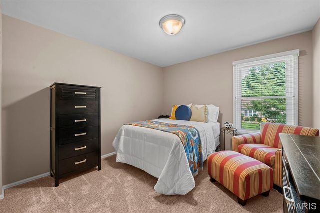 268 Kinderhook Drive, Chesterfield, MO 63017