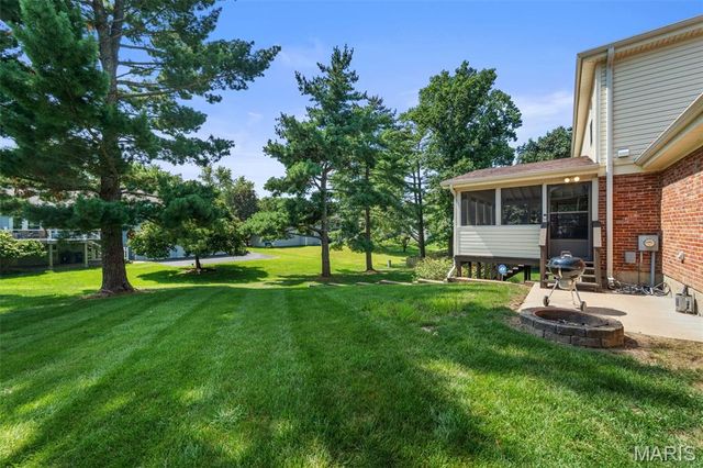 268 Kinderhook Drive, Chesterfield, MO 63017