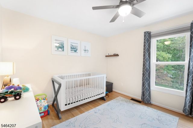 6 Larsen Dr, Roxbury Twp., NJ 07876
