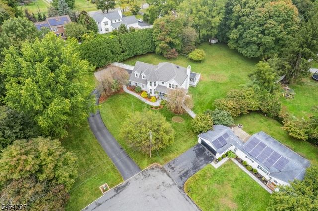 6 Larsen Dr, Roxbury Twp., NJ 07876