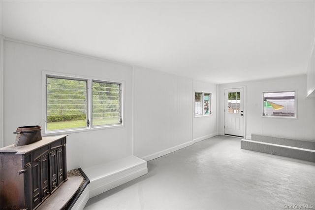 300 W 24th Street, Deer Park, NY 11729