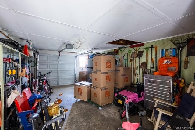 300 W 24th Street, Deer Park, NY 11729