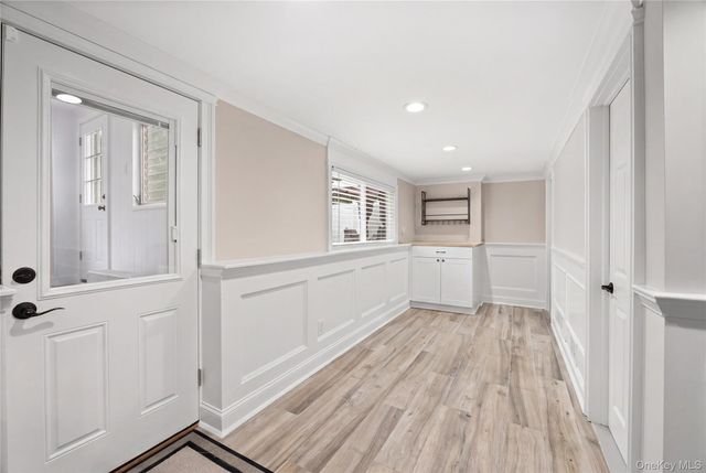 300 W 24th Street, Deer Park, NY 11729