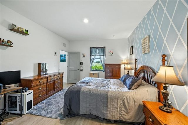 9048 Lamkin CIR, Labelle, FL 33935