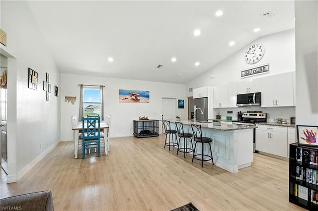 9048 Lamkin CIR, Labelle, FL 33935