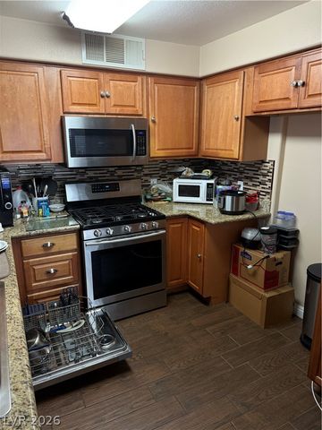 5710 East Tropicana Avenue 1053, Las Vegas, NV 89122