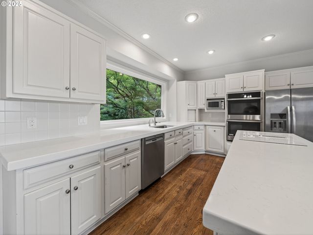 1407 Se Beech Pl, Gresham, OR 97080