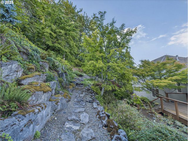 1407 Se Beech Pl, Gresham, OR 97080