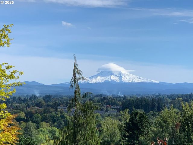 1407 Se Beech Pl, Gresham, OR 97080