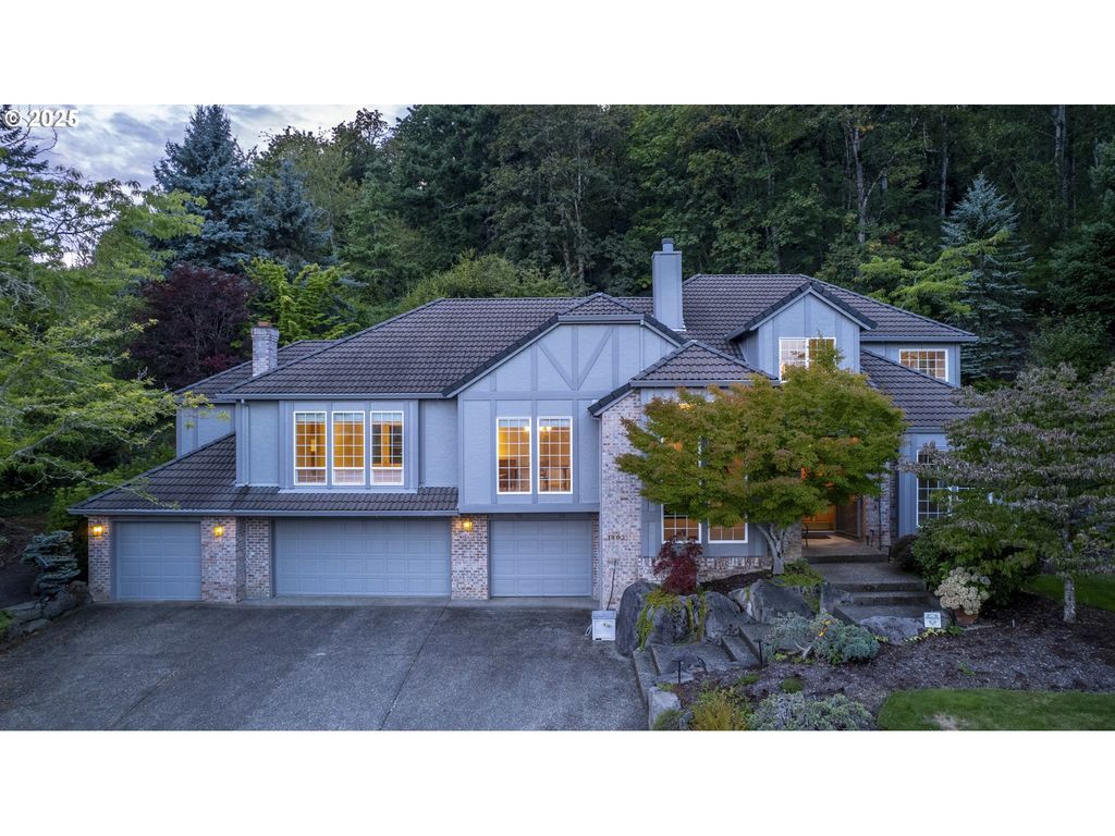 1407 Se Beech Pl, Gresham, OR 97080