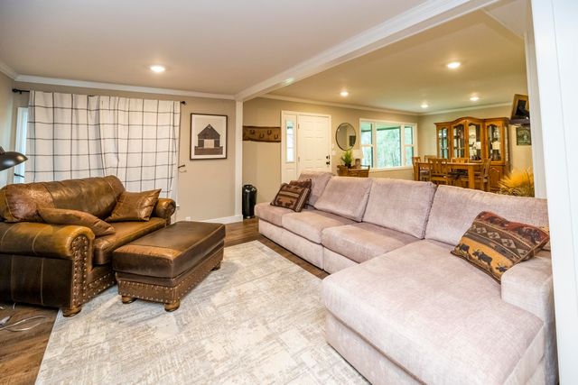 2675 N LOCUST GROVE CHURCH RD, Columbia, MO 65202