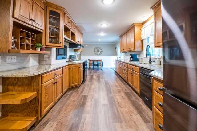 2675 N LOCUST GROVE CHURCH RD, Columbia, MO 65202