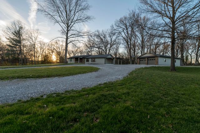 2675 N LOCUST GROVE CHURCH RD, Columbia, MO 65202