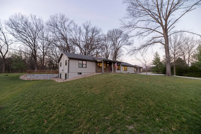 2675 N LOCUST GROVE CHURCH RD, Columbia, MO 65202