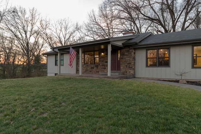 2675 N LOCUST GROVE CHURCH RD, Columbia, MO 65202