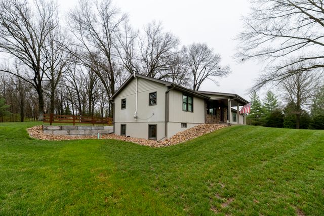 2675 N LOCUST GROVE CHURCH RD, Columbia, MO 65202