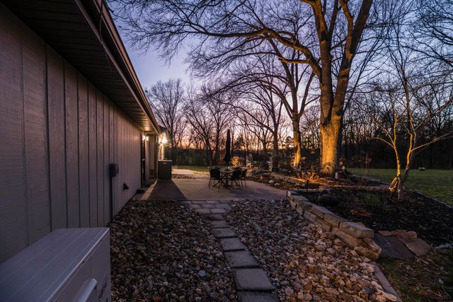 2675 N LOCUST GROVE CHURCH RD, Columbia, MO 65202