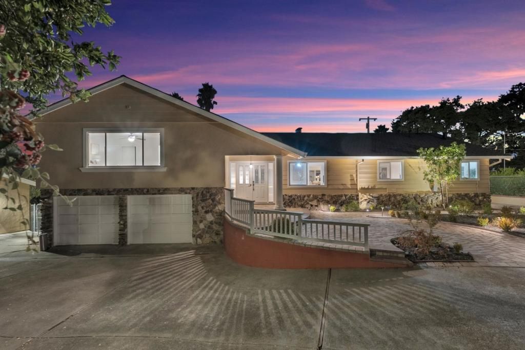 15821 Rica Vista Way, San Jose, CA 95127