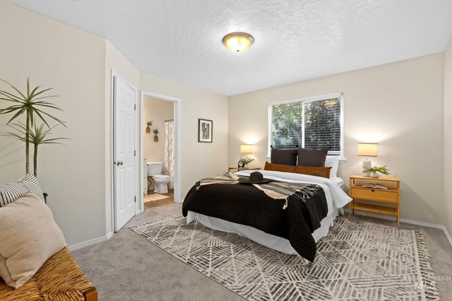 3527 N Maplestone Ave, Meridian, ID 83646