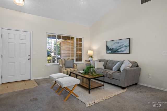 3527 N Maplestone Ave, Meridian, ID 83646