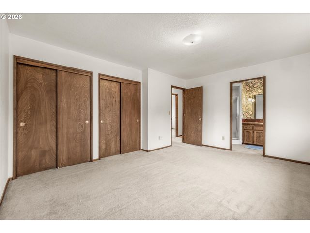 2755 Sw ANGELINE Ct, Gresham, OR 97080