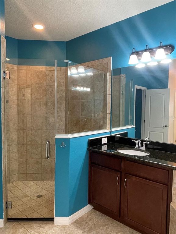 Image 15 of property listing at 12810 BOGGY VIEW DR, Orlando, FL 32824