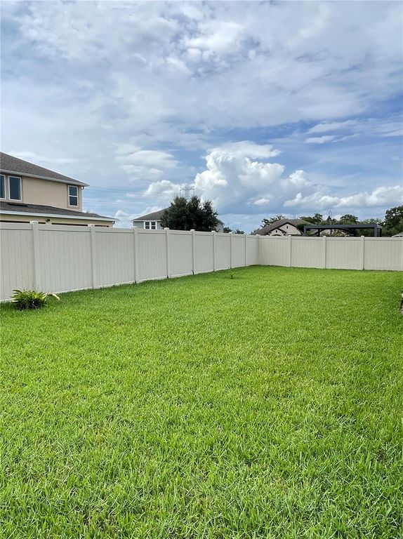 Image 29 of property listing at 12810 BOGGY VIEW DR, Orlando, FL 32824