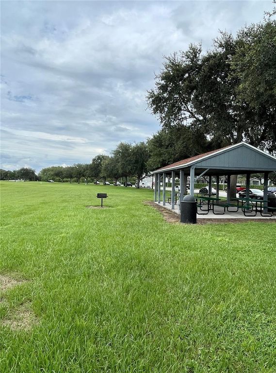 Image 46 of property listing at 12810 BOGGY VIEW DR, Orlando, FL 32824